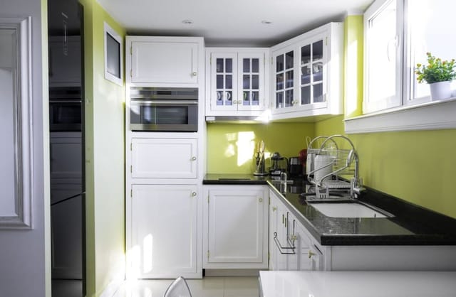 Best Views from Top Central Cozy 1-Bedroom Flat