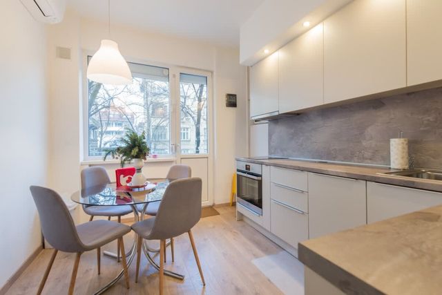 CHIC and Spacious Apartment in Central Sofia - Photo 3