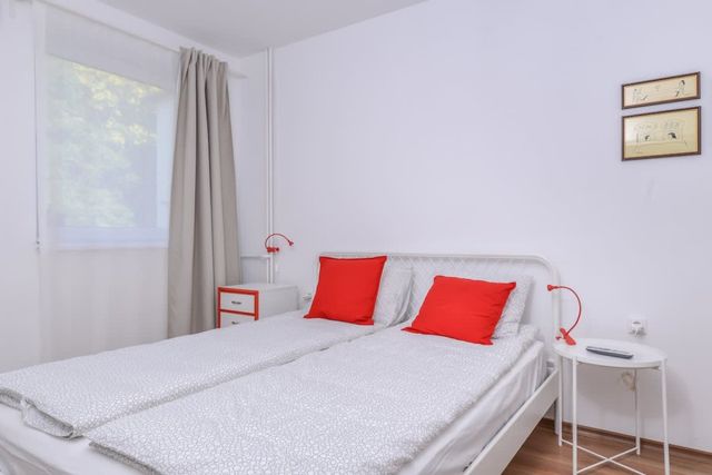 Eleganto - Central 2BD Stylish Apartment - Photo 4