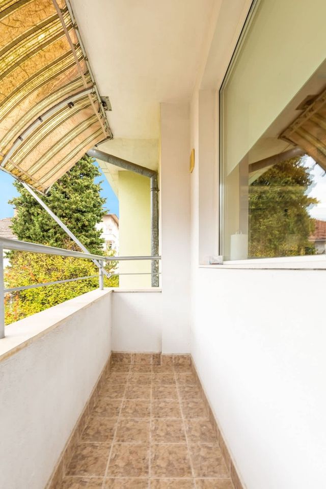 Quiet apartment near the center