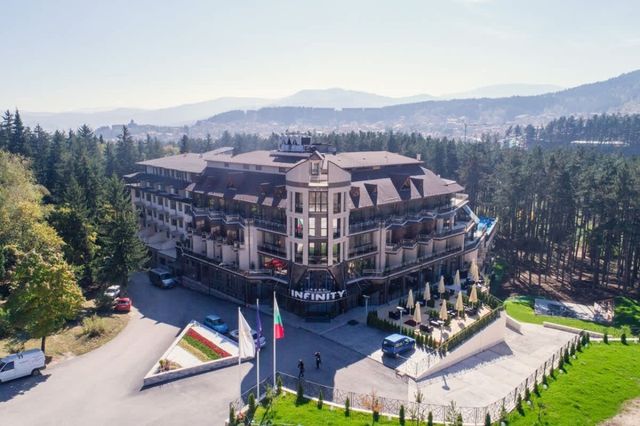 Villa Dea & Villa Ina - Villas & SPA Park in Velingrad