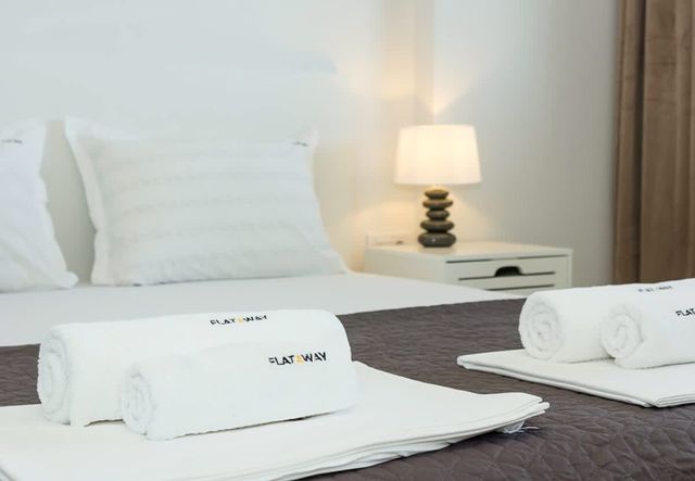 Sea View 1BD Modern Flat in Chayka