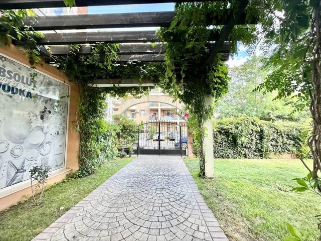 Cozy apartment in Villa Aria