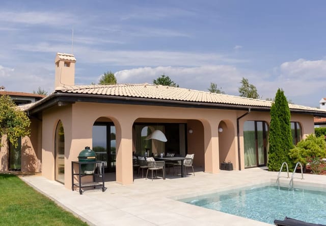 Luxury 4-bedroom Villa in Black Sea Rama Resort