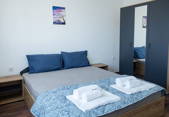 Bright &amp; Airy Flat with 2 Bedrooms – Urban peace - Photo 3