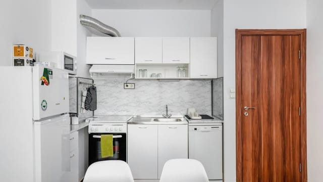 Terra Vibes - Central 1BD with balcony - Photo 3