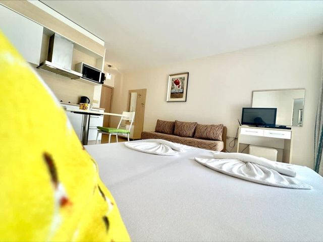 Cozy studio for 4 person in Aheloy Palace