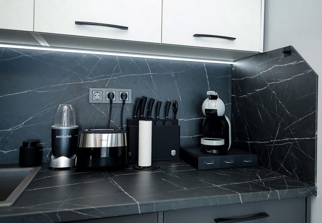 Royal View –Luxury 2BR Apartment with Sea Panorama