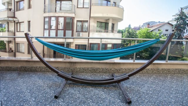 City Nest 1BD in Lozenets