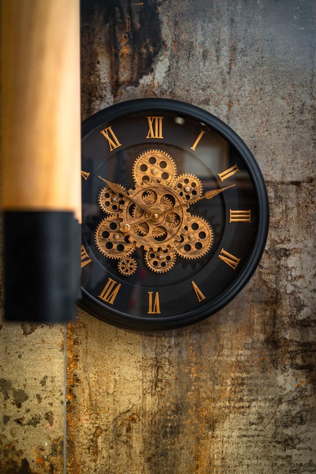 Warm & Stylish Retreat in a Quiet Area