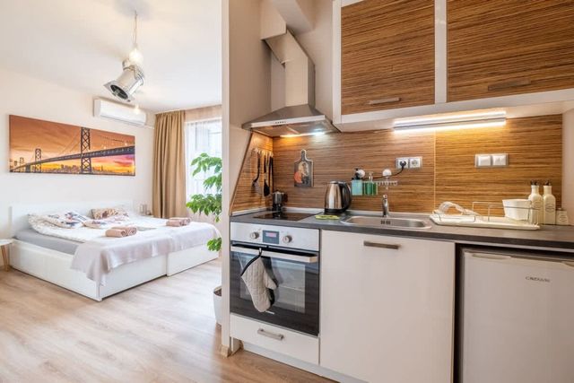 JAZZY off Vitosha Blvd: Feel the Rhythm of Sofia