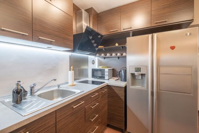 Serdica top center - 3 berdoom cosy apartment