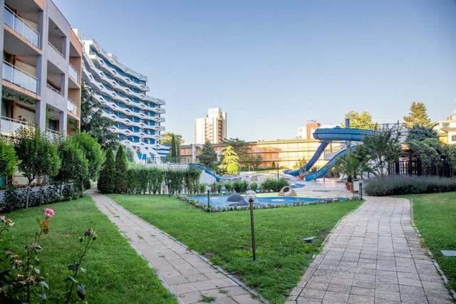 Stylish flat in the TOP centre of Sunny Beach