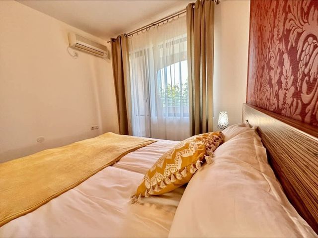 Cozy Aheloy  Marina Cape  Nice 2 bed sea view