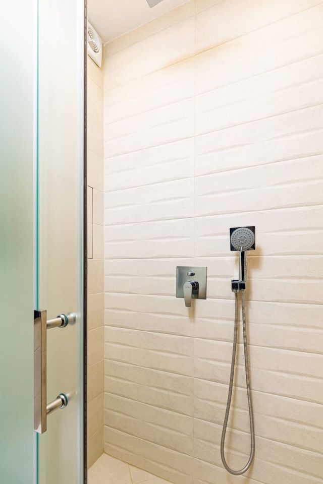 New Luxury & Bright 2 Bedroom Apartment