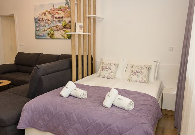 Modern Seaside Retreat 1BD Apartments - Photo 4