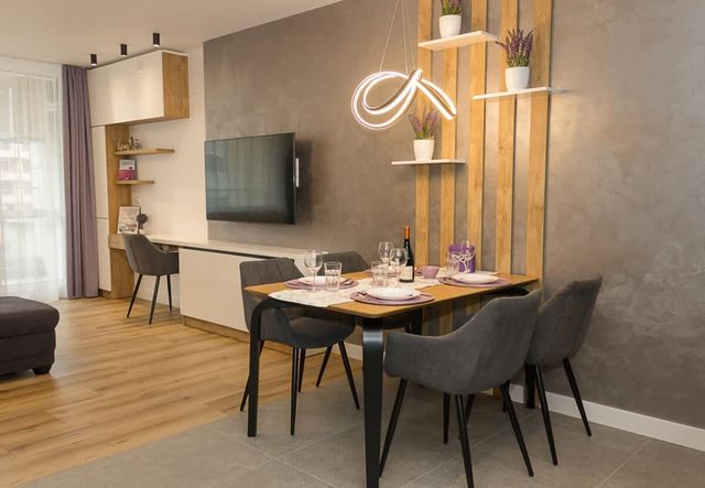 Modern Seaside Retreat 1BD Apartments