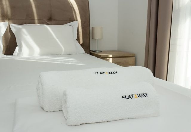 Modern Haven in Varna : Retreat with Chic Ambiance - Photo 4