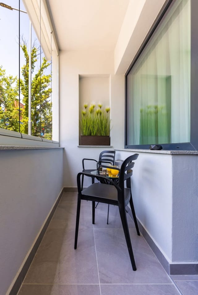 Happy People Plovdiv - Grey 1-BD Apartment