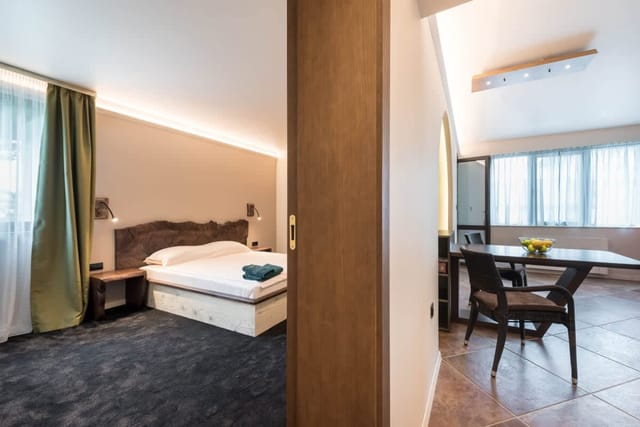 *Villa Apple* 3 BR Luxury Villa PRV pool & BBQ