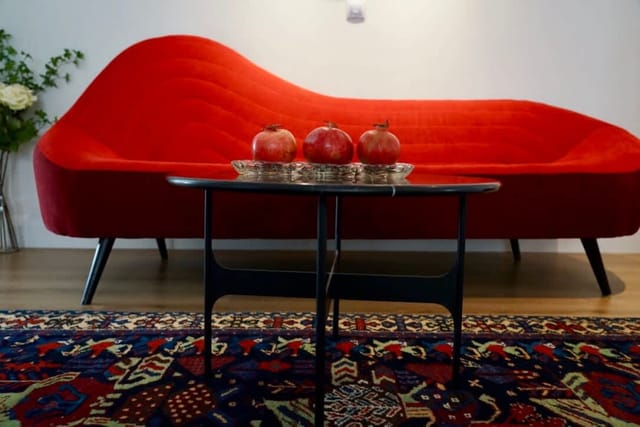 A French affair. With parking, style and elegance.