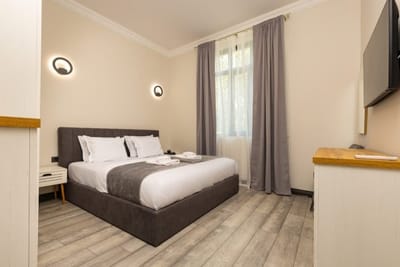 Central Apartments with Garden view - Apt No. 3