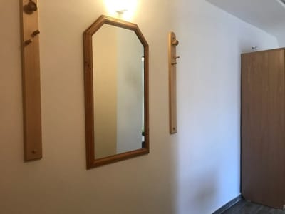 Top Center Studio - The Nest