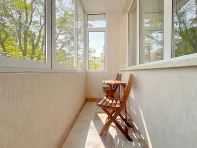 Stylish 2BD with Balcony & Desk near Vitosha Blvd