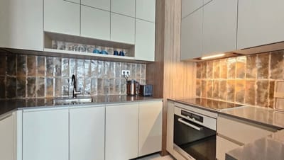 Bright Urban Stay with Parking