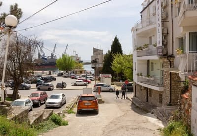 Cozy 1BD Apartment with a Spacious Terrace