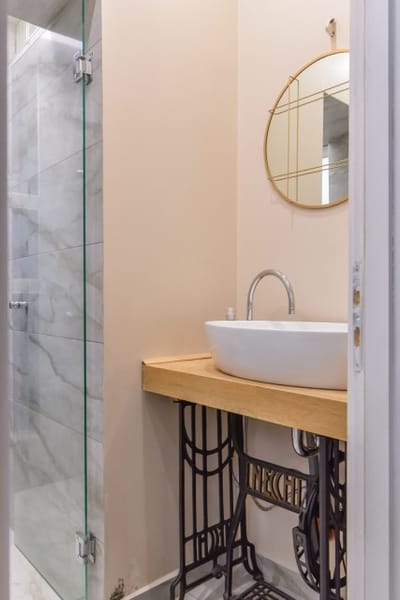 Spacious vintage 2BR, 2bath apartment