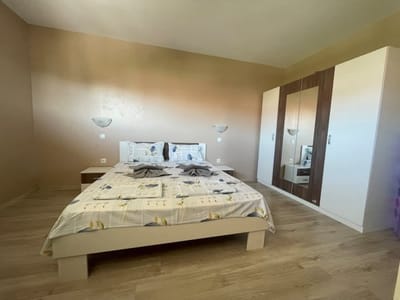 Cozy 1BD Apartment with a Lovely Sea View