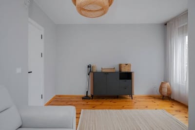 AeroLuxe Living 1BD Apartment