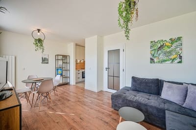 Tropicana Penthouse – 1BD Free parking