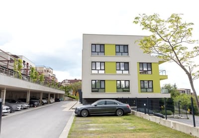 Stylish Flat with Balcony & City Views–Briz, Varna