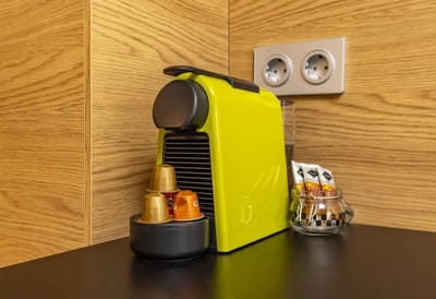 Downtown Modern Studio with Balcony