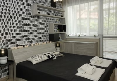 Black & White -1BD Flat in Varna Center