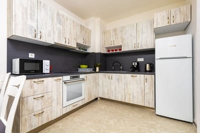 Radiant Retreat: Bright 1BD Haven in Plovdiv