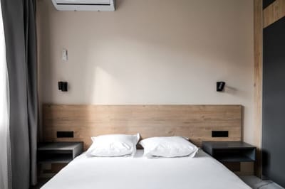 Marble Essence: 2BD Retreat in Top City Centre