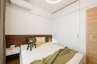 1BD Modern Serenity in Azur Delux Complex