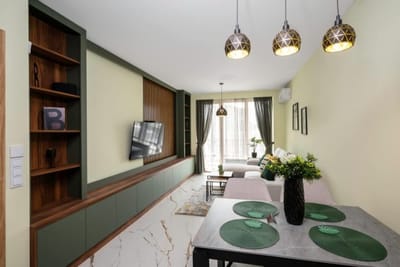 Stylish Urban Haven with Dedicated Parking Spot