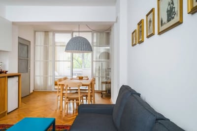 Cozy 2BD Flat in The Vintage Spot