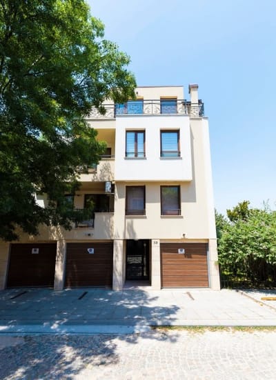 1BD Flat with a lovely terrace in the city centre