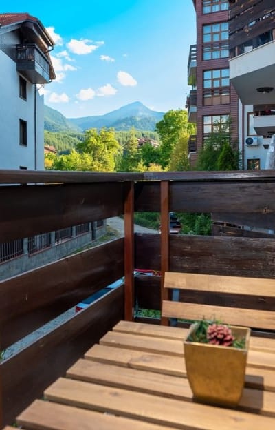 Cozy Mountain-View Apartment in Belmont, Bansko
