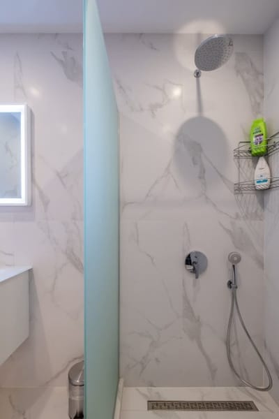 Elegant Deluxe - 2 Bedrooms apt.