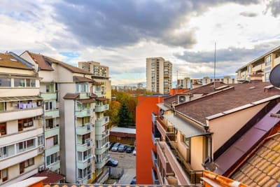 Top-Floor Flat with Balcony