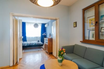 ART-ament, a unique central flat