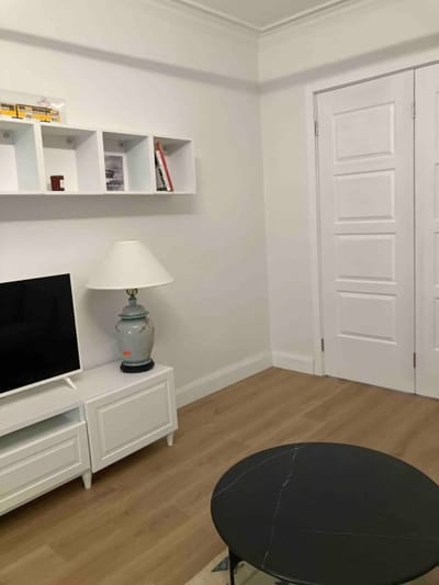 A French affair. With parking, style and elegance.