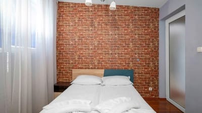 Central Cozy 1BD Compact Chic Living