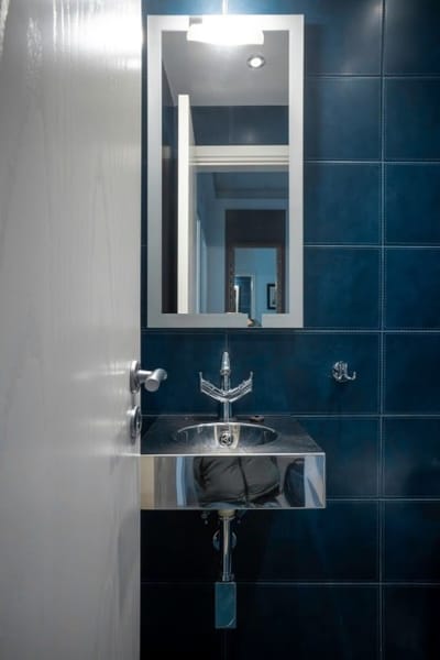 Central Luxurious 2 BD Flat near NDK